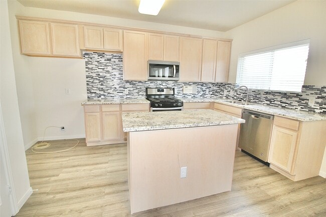 Building Photo - 3226 Fountain Hills Dr