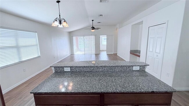 Building Photo - 31205 Bridgegate Dr
