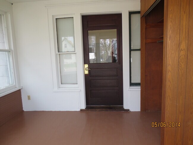 Foto del edificio - 116 W 5th St
