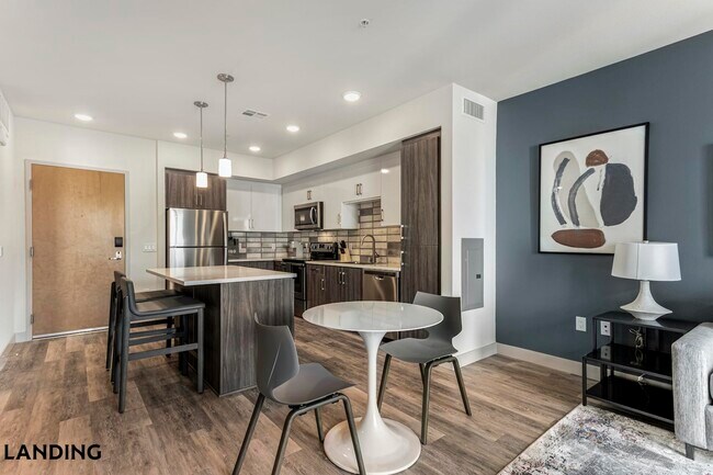 Foto del edificio - 6430 142nd Ave N