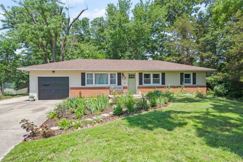 Primary Photo - 3709 Evergreen Ln