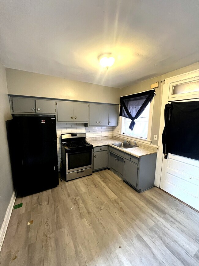 Foto del edificio - 351 W 120th St