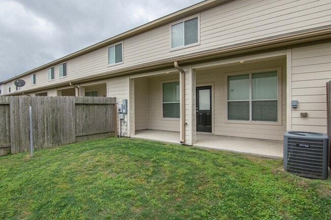 Building Photo - 6246 Brenwood Cir