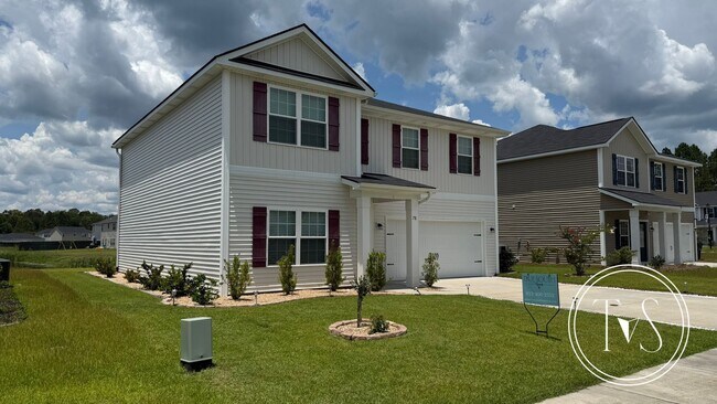 Building Photo - SUMMER MOVE-IN SPECIAL: $1000 OFF 1ST MONT...