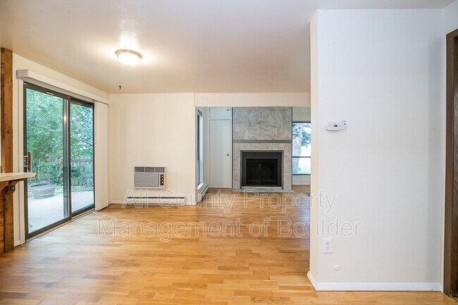 Building Photo - 3875 Telluride Pl