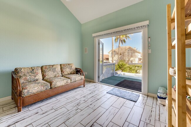 Foto del edificio - 15237 Isabella Ct