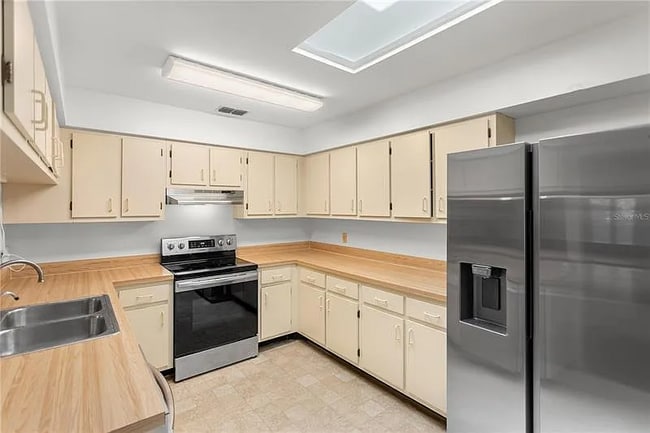 Foto del edificio - 1020 NE 30th Ave
