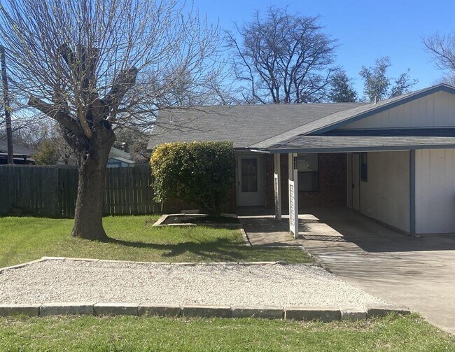 Foto del edificio - 12800 Old San Antonio Rd