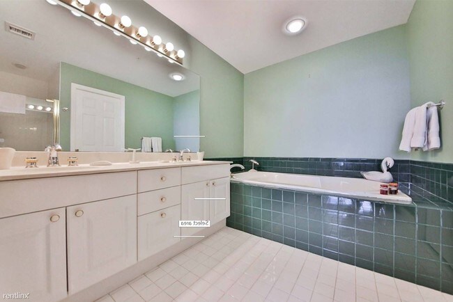 Building Photo - 1 br, 1 bath Condo - 1561 Euclid Ave Apt 3