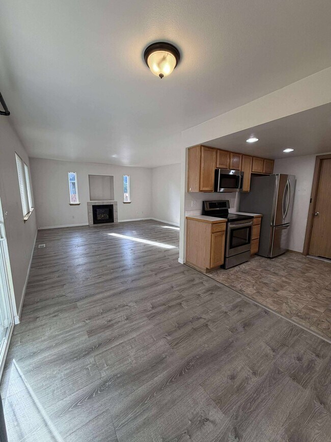 Foto del edificio - 904 Avalon Ct SE