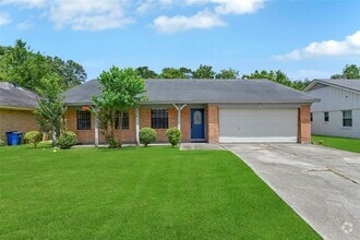 Building Photo - 206 Ron Cir