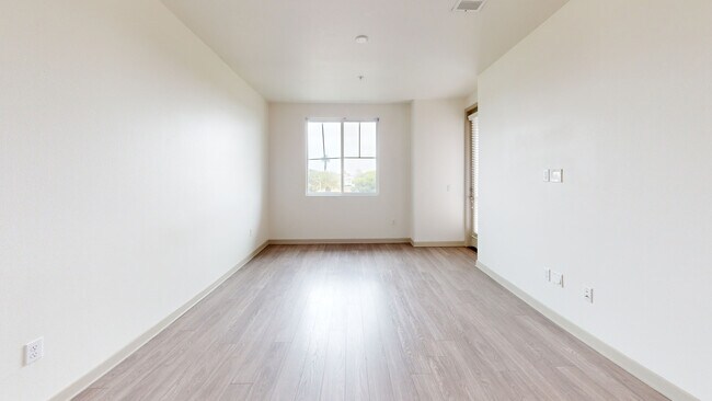 Interior Photo - Beach & Ocean