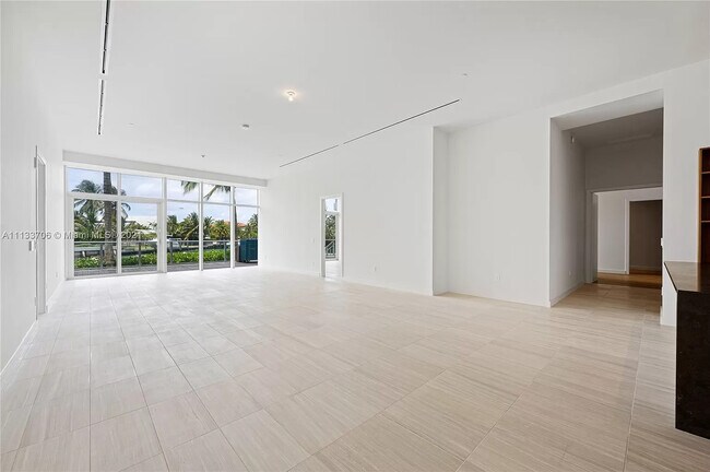 Foto del edificio - 4701 N Meridian Ave
