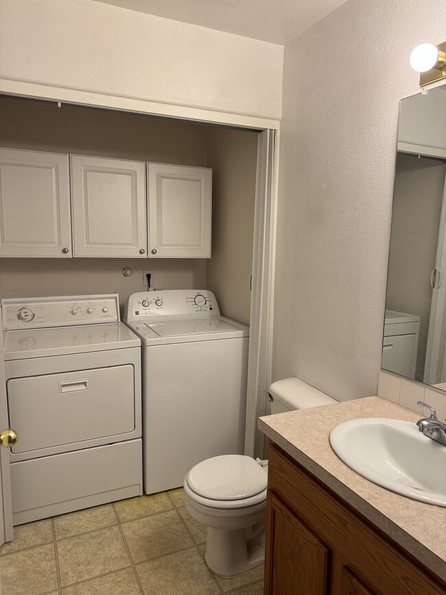 Foto del edificio - 3237 Olive St