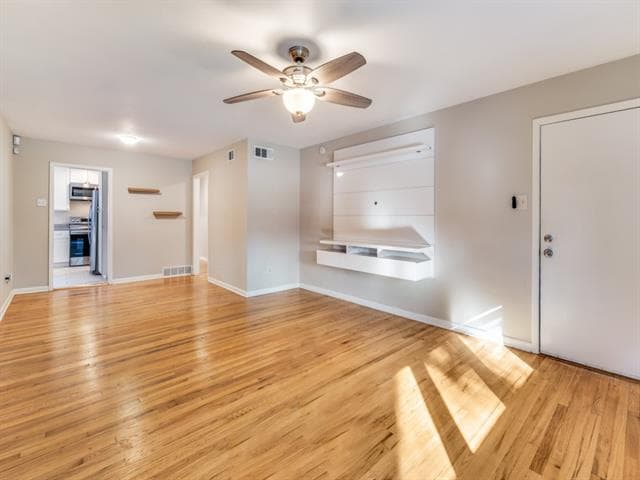 Foto del edificio - 2812 Covert Ave