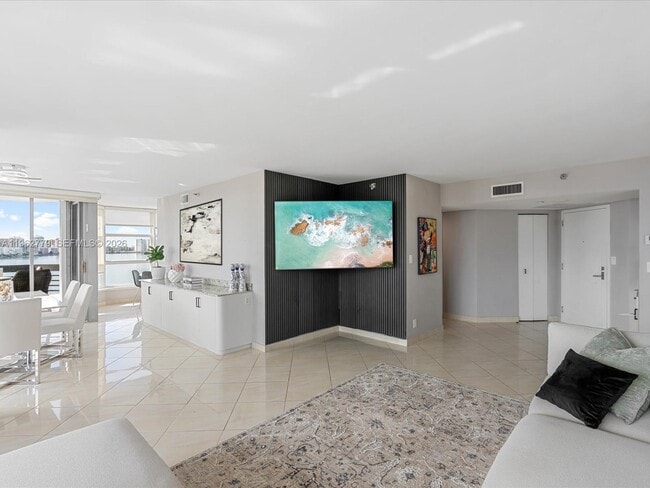 Foto del edificio - 19195 NE 36th Pl