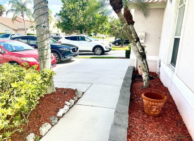 Foto del edificio - 10614 Lake Shore Dr