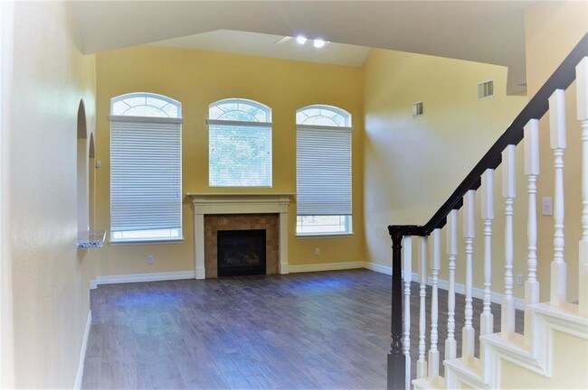Foto del edificio - 6210 Marble Hollow Ln