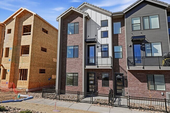 Building Photo - Park Meadows location near Lone Tree in the heart of Inverness. Easy access to Centennial Jetport