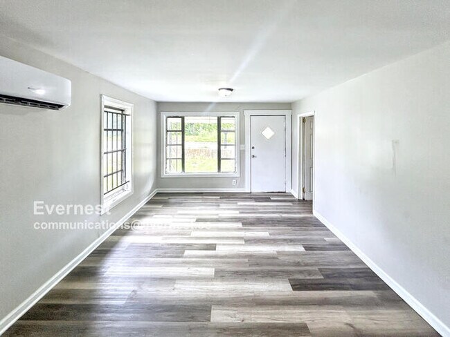 Building Photo - 3117 44th Terrace N
