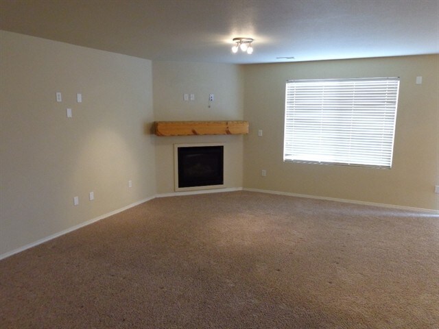 Building Photo - 235 S Spanish Fields Drive