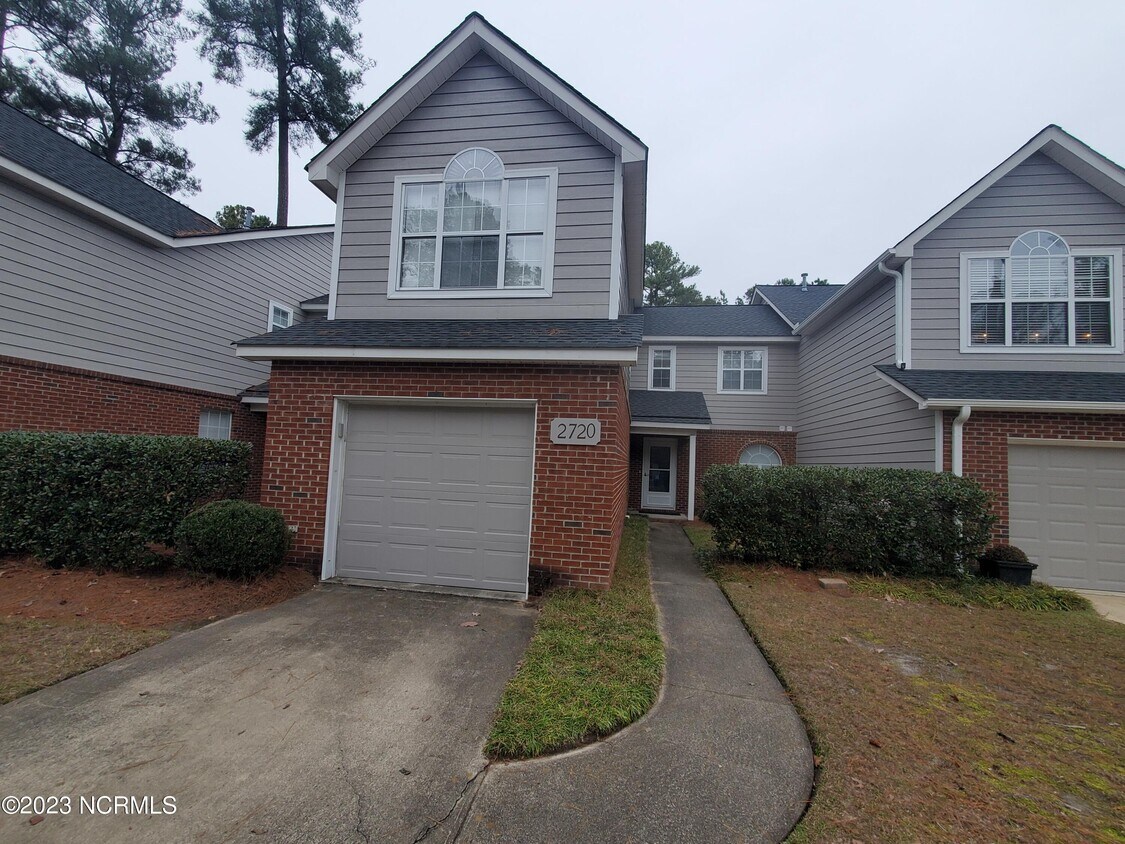 Primary Photo - 2720 Townes Dr