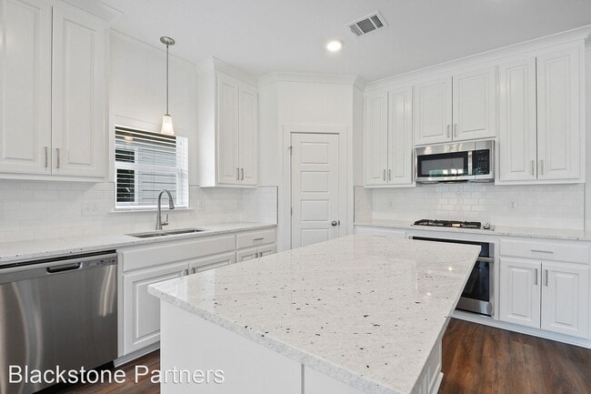 Building Photo - 4 br, 3 bath House - 9599 South Creek Dr.