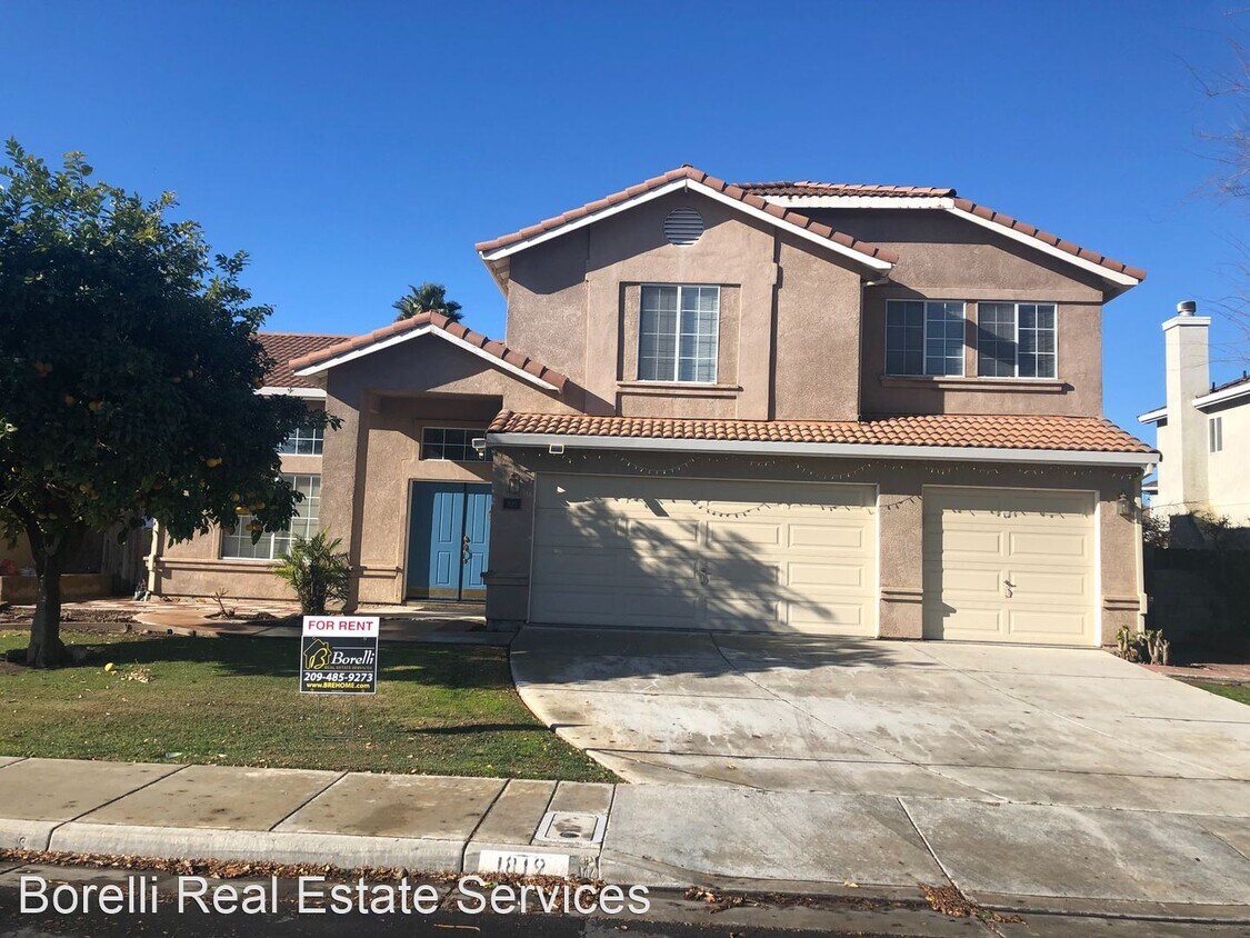 Primary Photo - 5 br, 3 bath House - 1819 Fir Dr.