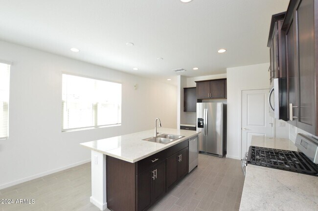 Building Photo - 2679 E Tolosa Dr