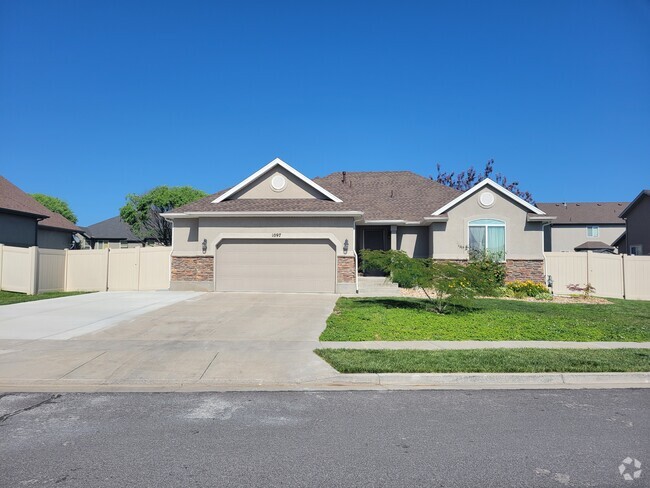 Building Photo - 1097 S 1875 W