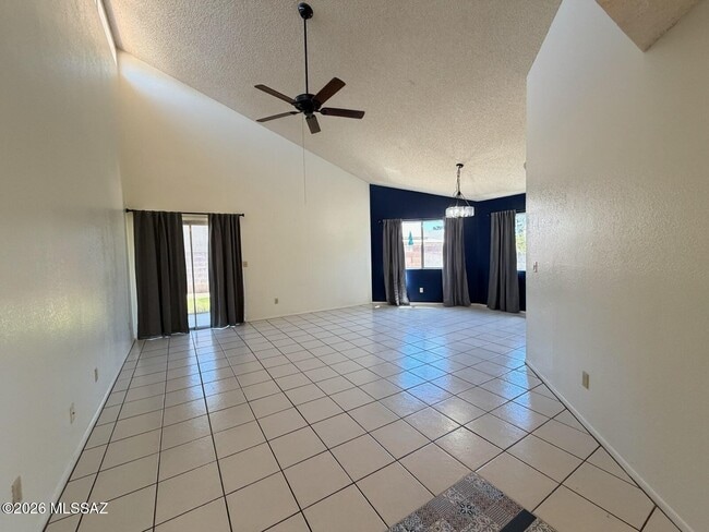 Building Photo - 9368 N Hampshire Dr