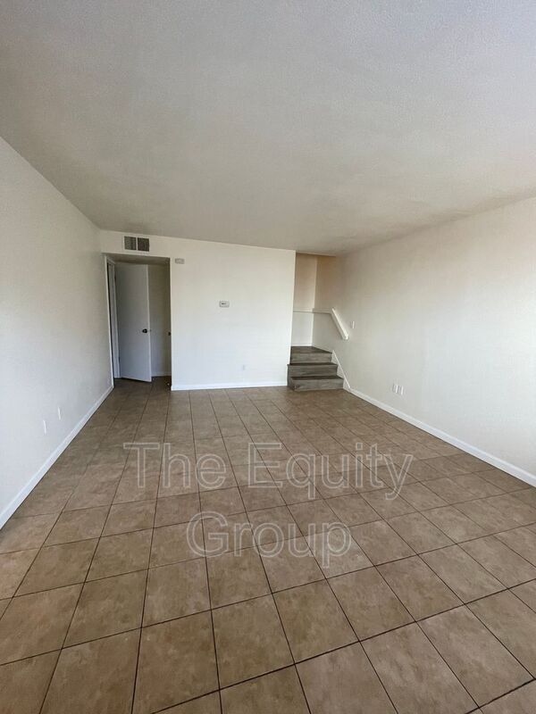 663 W Ashlan Ave Unit 102, Clovis, CA 93612 Condo for Rent in Clovis