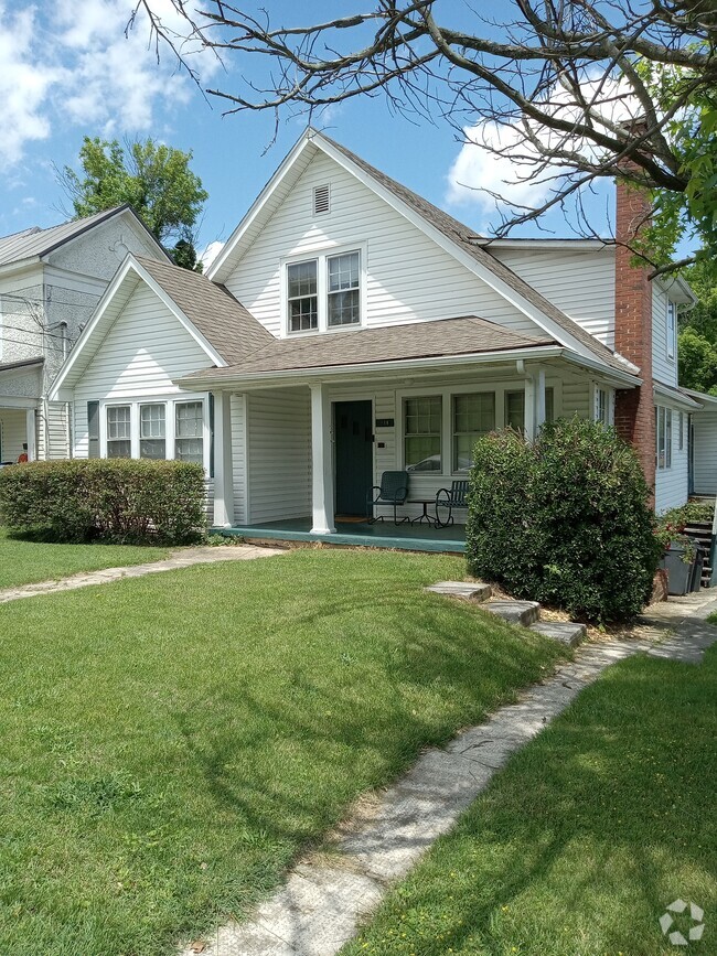 Building Photo - 911 Windsor Ave