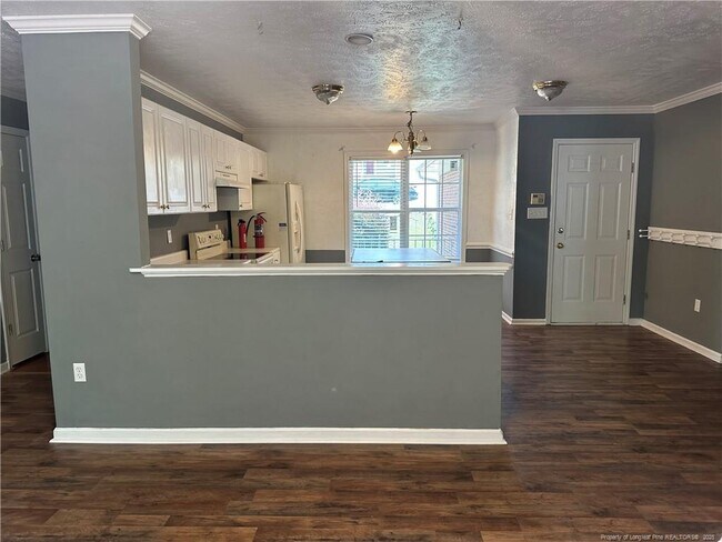 Building Photo - 5409 Miranda Dr
