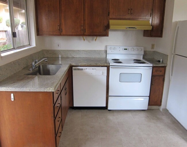 Building Photo - 2674 Woodridge Ct