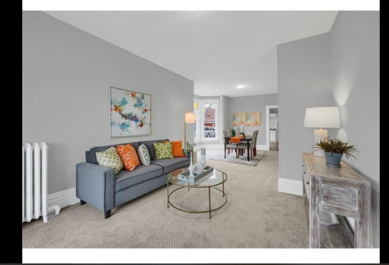 Foto principal - 1055 7th St W