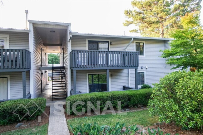 Building Photo - 616 Woodland Vlg