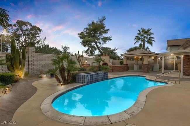 Building Photo - 9 Quail Run Rd