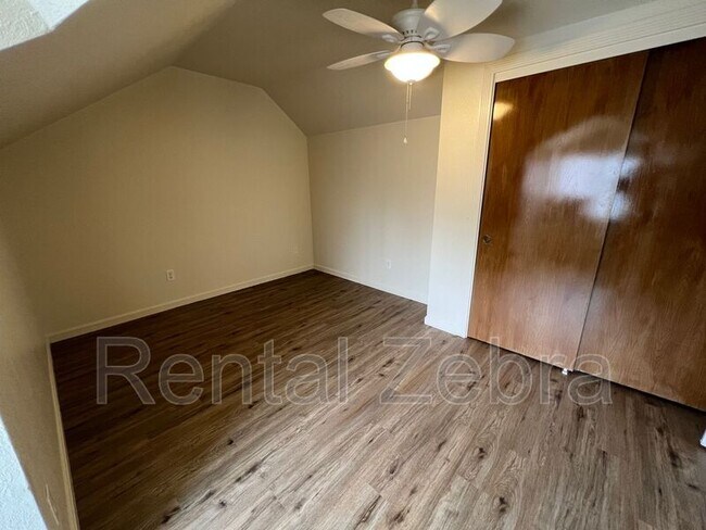 Foto del edificio - 232 W 21st St