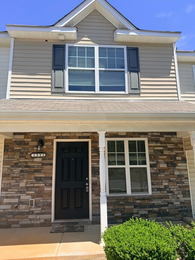 Foto del edificio - Upgraded Townhome