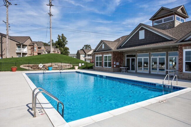 Piscina de la casa club - 2633 Columbia Lakes Dr