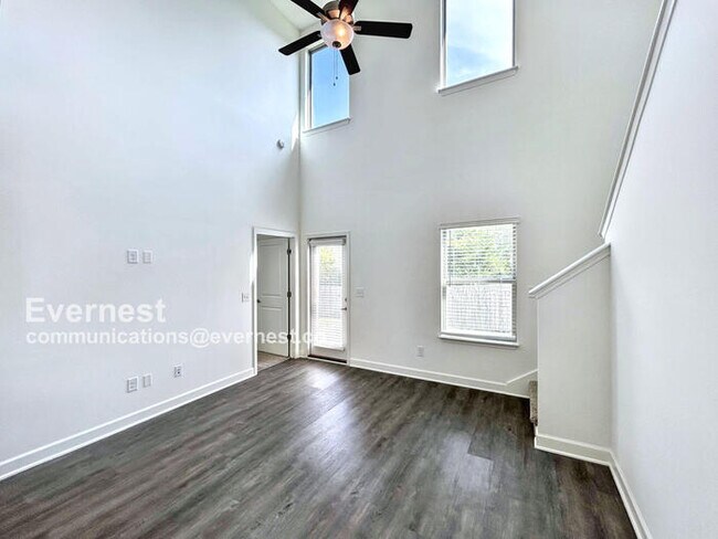 Foto del edificio - 795 Coopers Way