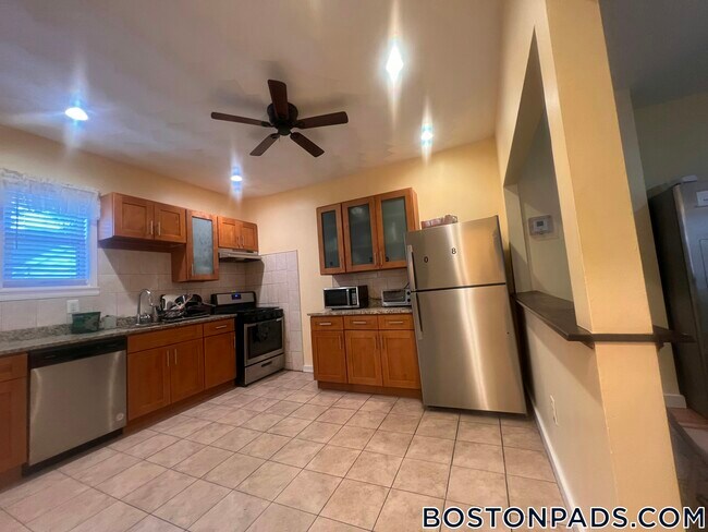 Foto del edificio - 816 River St