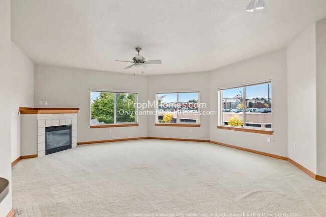 Foto del edificio - Chic One-Bedroom Condo in Vibrant Bethany ...