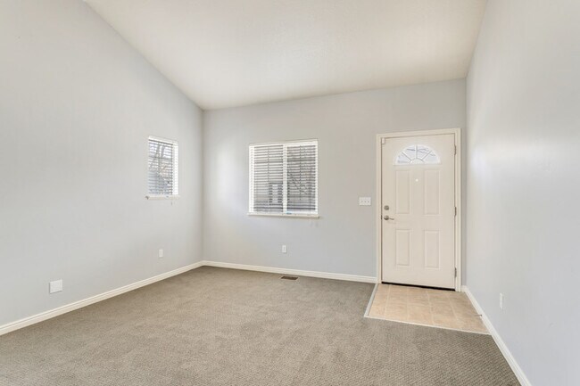 Foto del edificio - 61 Bella Monte Dr