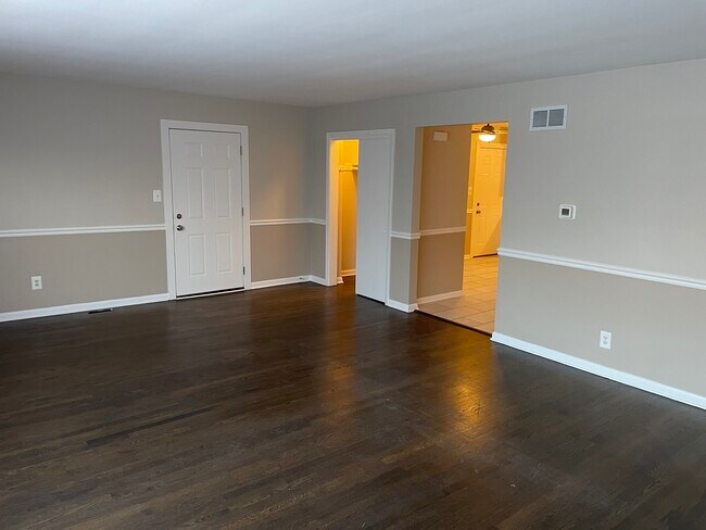 Foto del edificio - 7816 W North Ave