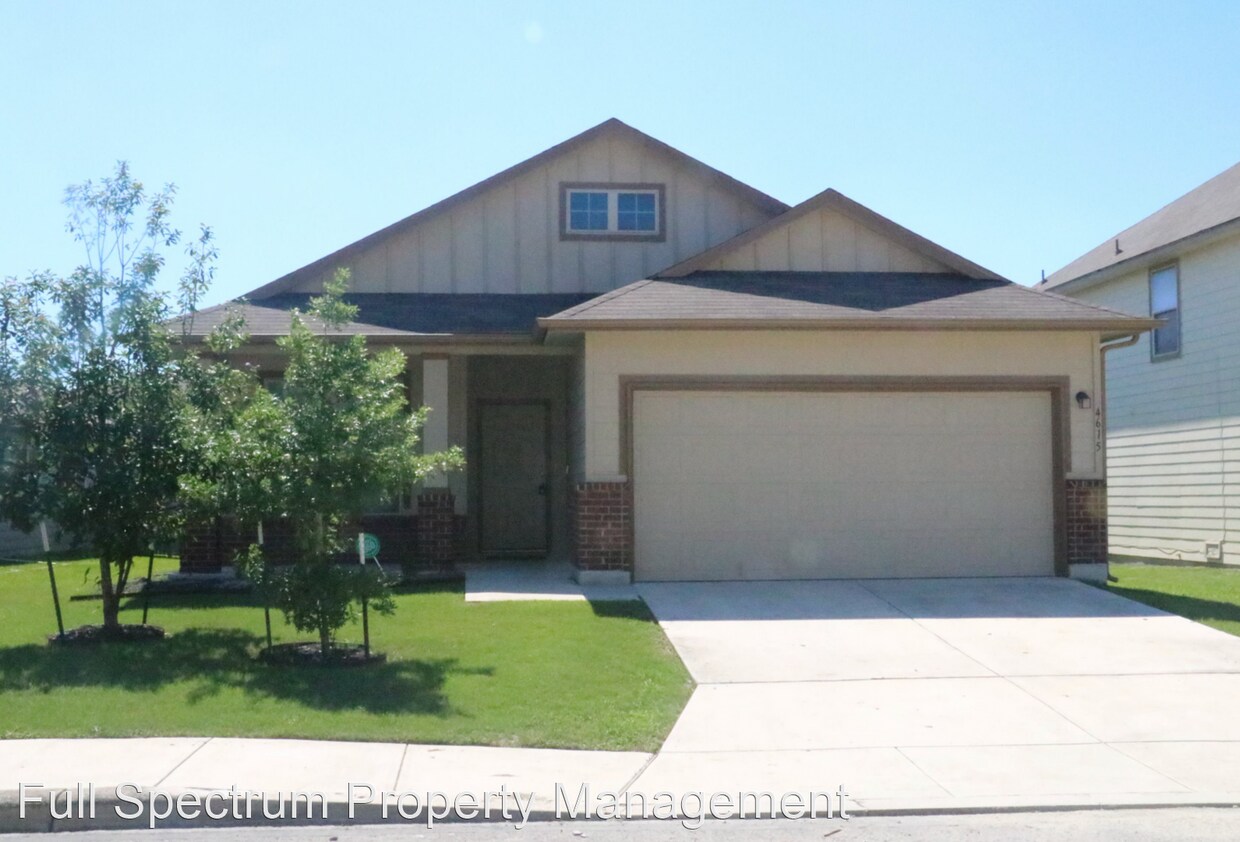 3 br, 2 bath House 4615 Todds Farm House Rental in San Antonio, TX