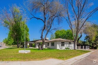 Building Photo - 159 Park St
