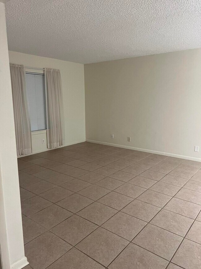 Foto del edificio - 6272 Chasewood Dr