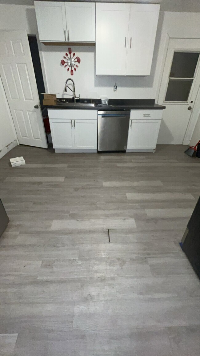 Foto del edificio - 3014 Nursery Ave